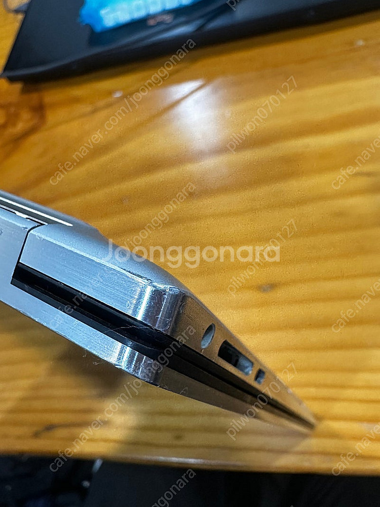 Dell XPS 15 9520 (i7 12700h, 3...--8