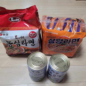 삼양라면 낱개5개 +농심라면 낱개 5개 + 펭권꽁치 통조림2개 만원 팝니다.​