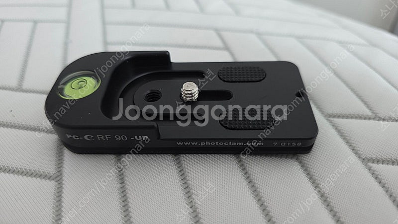 포토클램 PC-CRF90-UP 플레이트 팝니다(캐논 RF 70-200mm F2.8L IS USM용)--1