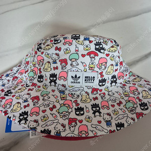 아디다스 산리오 모자 - 새상품 택배비 포함