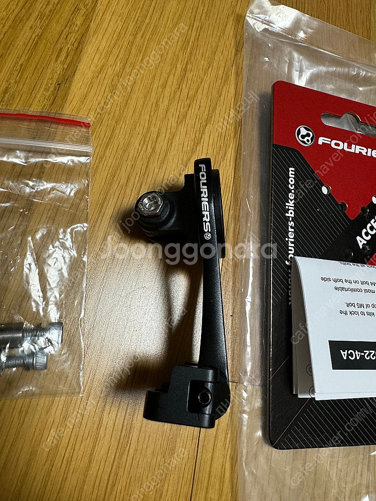 포리어스 HA S022 마운트 판매합니다.--1