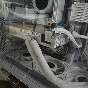 컬러풀 RTX4090 넵튠 팝니다