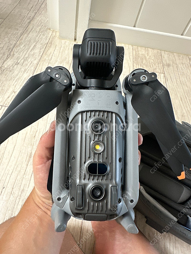 Dji air3S 플라이모어콤보 (드론)--8