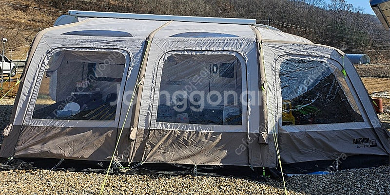 봄 여름 가을 겨울 카라반 어닝텐트 스위프트420 타프메쉬룸2022 에니웨이사월390 판매합니다--6