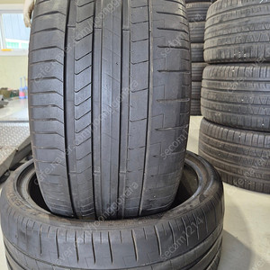 피렐리PZ4 285 30 21