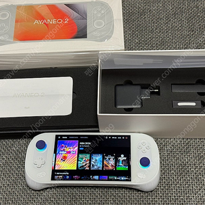 아야네오2 32gb 2tb 화이트 판매합니다.