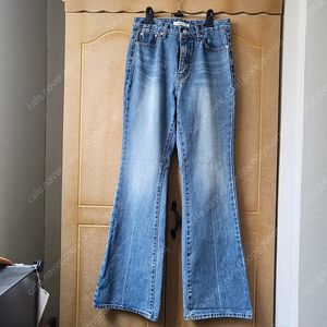 여성부츠컷 청바지M