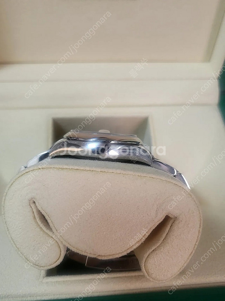 롤렉스 178240 31미리 판매합니다--2