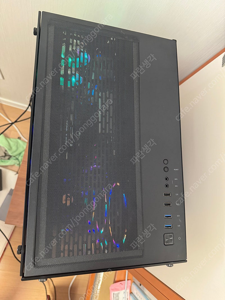 라이젠 5 5600X / RTX 2060 Super / 32G램 / 256G+128G SSD / 모니터 이미지