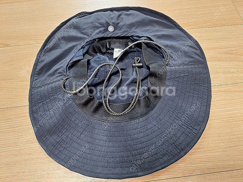 잭울프스킨 모자 판매합니다--2