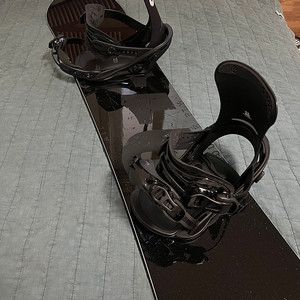 23/24 011아티스틱 더블플라이 138 +플럭스 바인딩 팝니다.