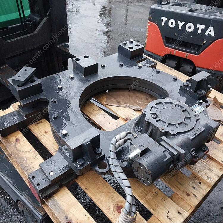 지게차용 회전포크(로테이팅포크)3.0톤용 전동지게차 디젤지게차 중고 LPG지게차겸용 이미지