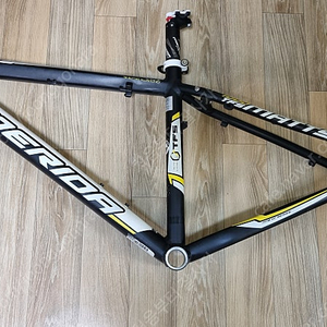메리다 mtb tfs1000 프레임 16인치