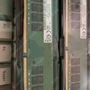 삼성 DDR4 16GB 3200Mhz 데스크탑 램 x 2 판매합니다.