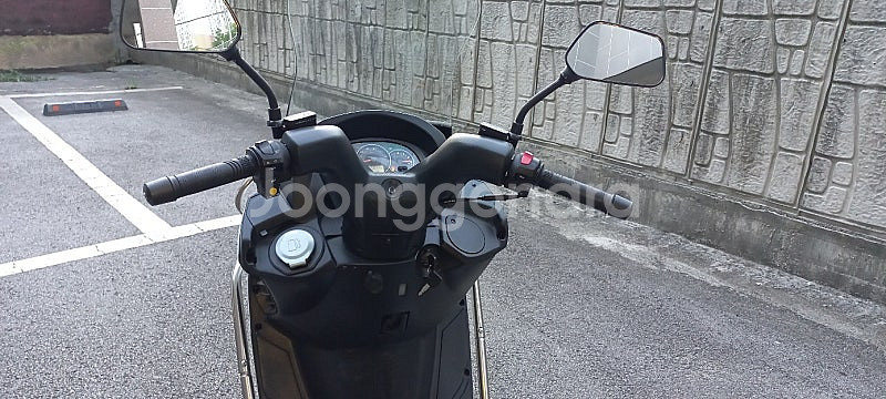 (부산)그란투스125 22년식 화이트 S급--8