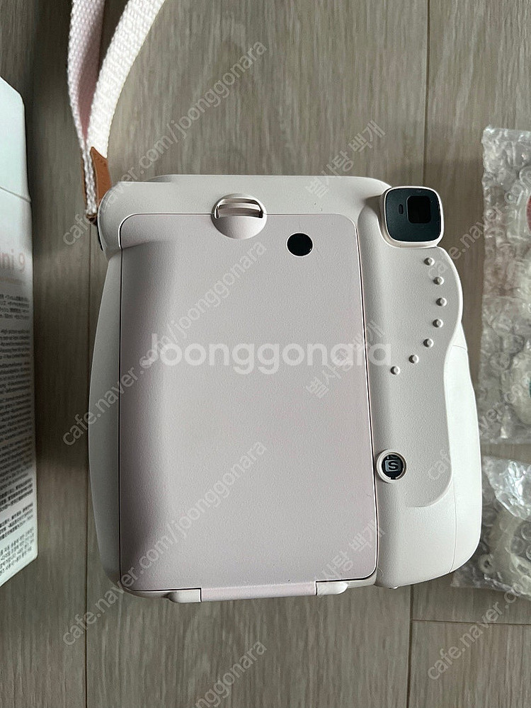 인스탁스 미니 9 어반아웃피터스 한정판--1
