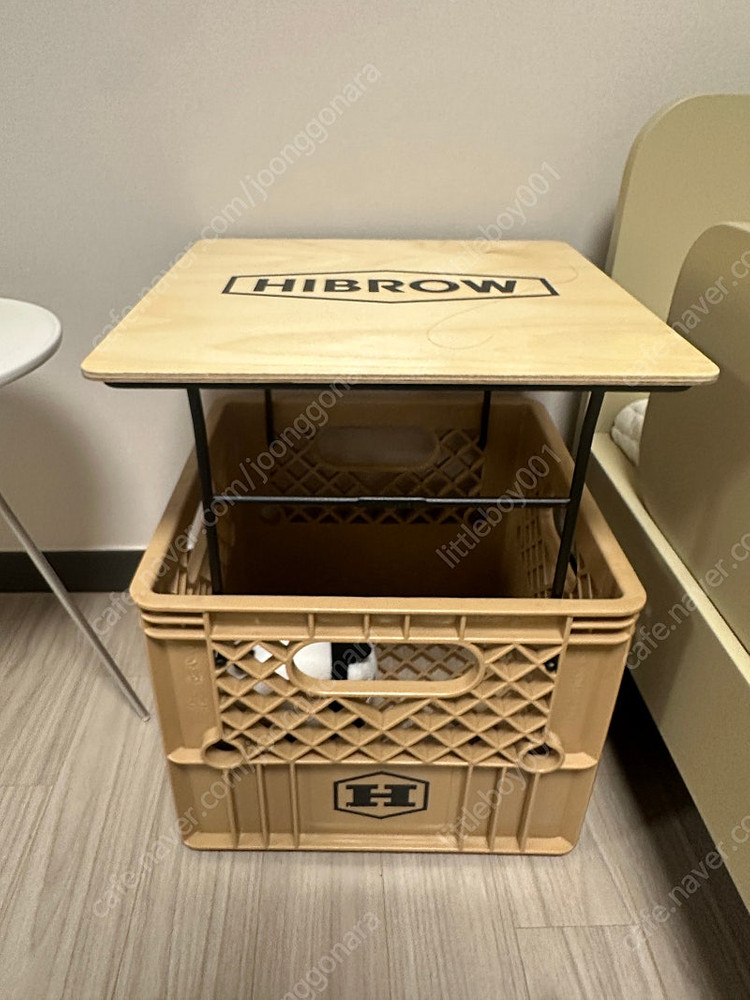 하이브로우 테이블 판매합니다 이미지