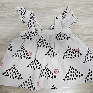 리미떼두두블라우스 120사이즈 반값택포 12,000원에 판매합니다.