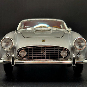 1/18 핫휠 엘리트 페라리 410 슈퍼아메리카 판매합니다. 교쇼 오토아트 미니챔프 다이캐스트 모형차