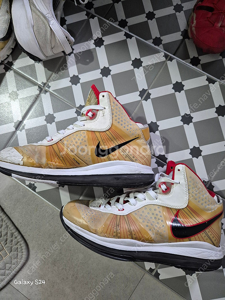 나이키 르브론 제임스 농구화 265사이즈 2만원 경기도 죽전동--2