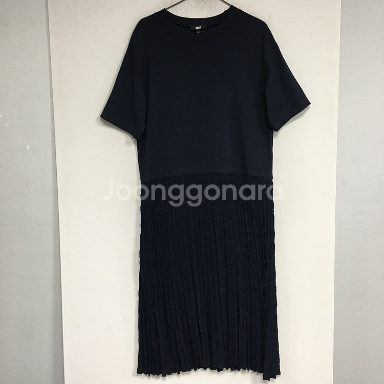 22 DKNY 한섬 플리츠 디테일 원피스 xs / 랑방 마인 오브제 타임 럭키슈에뜨 산드로 마쥬 오르 시에 시스템 ...--1