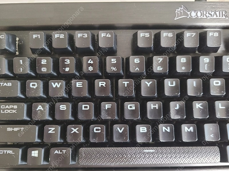 커세어 K70 LUX RGB 갈축 영문 키보드 이미지