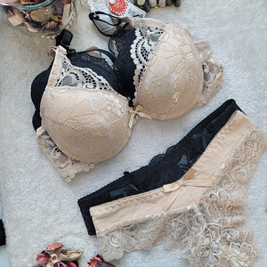 티팬티 브라세트 80A 2세트 묶음 판매무료배송 와이어있는브라와 레이스티팬티 여성속옷세트 레이스속옷 티팬티세트 화이트속옷 무료배송