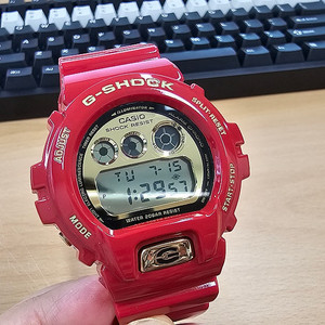 G-SHOCK 지샥 DW-6930A-4ER 30주년 라이징레드 팝니다