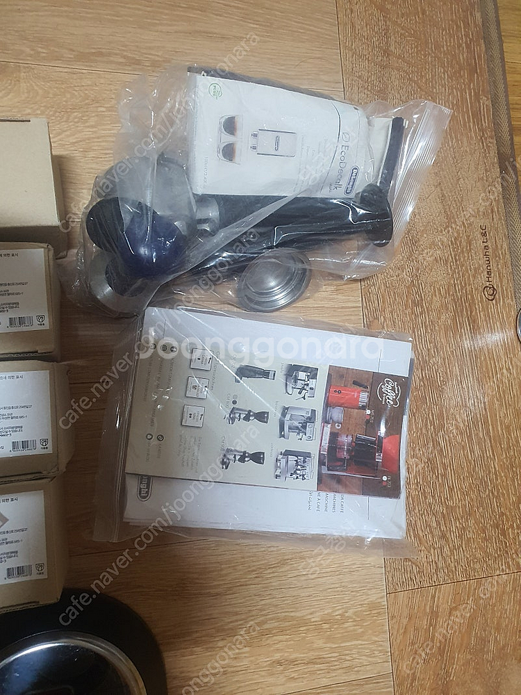 드롱기 데디카 에스프레소 커피머신 EC685 풀셋 판매...--4