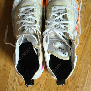 나이키 에어줌 GT 런 농구화(300사이즈)