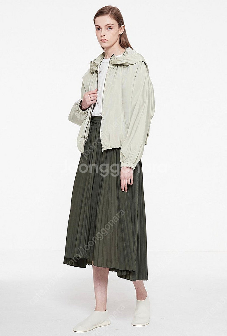 한섬 더캐시미어 드로우스트링 후드 점퍼 CM2C3WOT191W--1