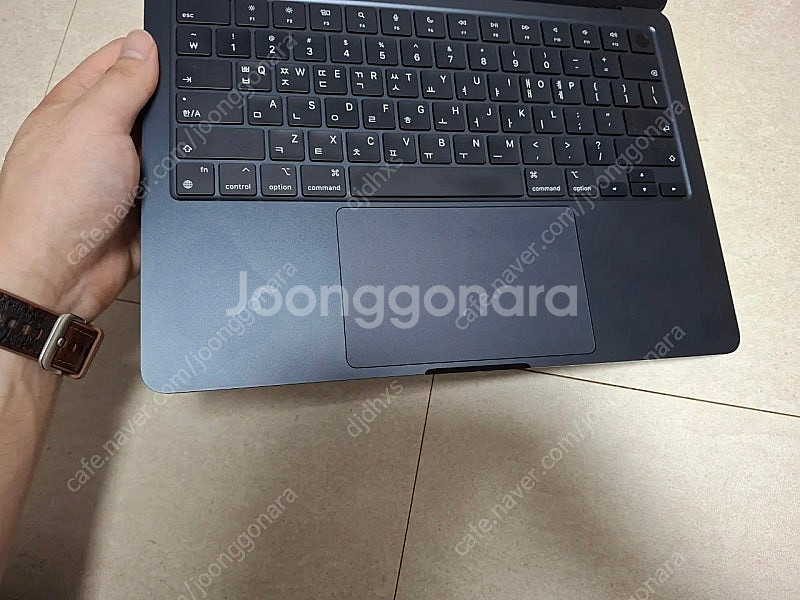 맥북 에어 M2 13.6인치 ssd 512기가 팝니다--8