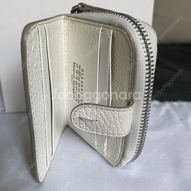 메종 마르지엘라 집 어라운드 반지갑 화이트--2