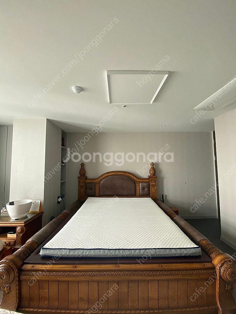 엔틱원목프레임 돌침대+협탁--0
