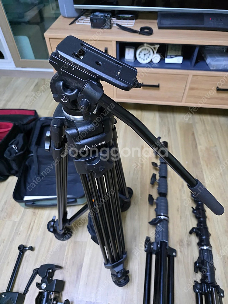 타워캠 촬영장비 일괄 (캠코더 삼각대)--1