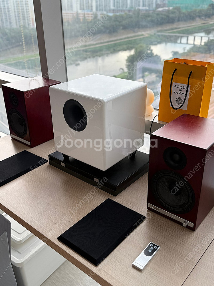 오디오엔진 HD6, 오디오엔진 S8--0