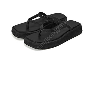 LE17SEPTEMBRE V LINE SANDAL 240