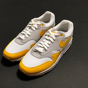 나이키 에어 맥스 1 에센셜 유니버시티 골드