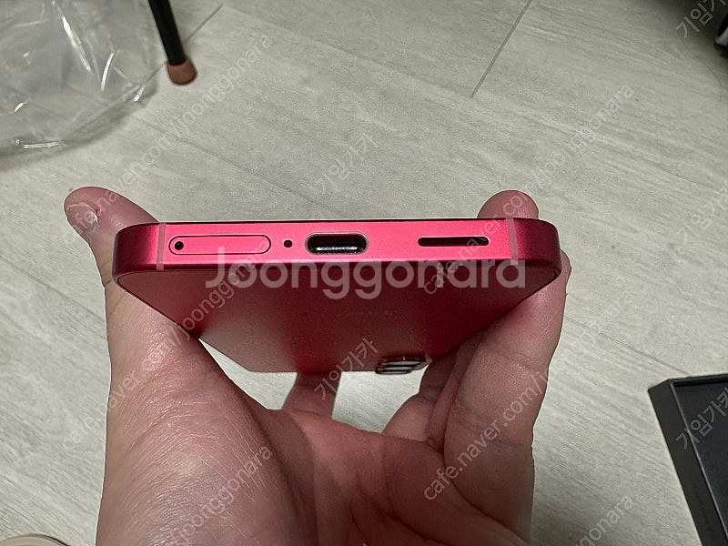 갤럭시 S25 512g 레드 팝니다.--1