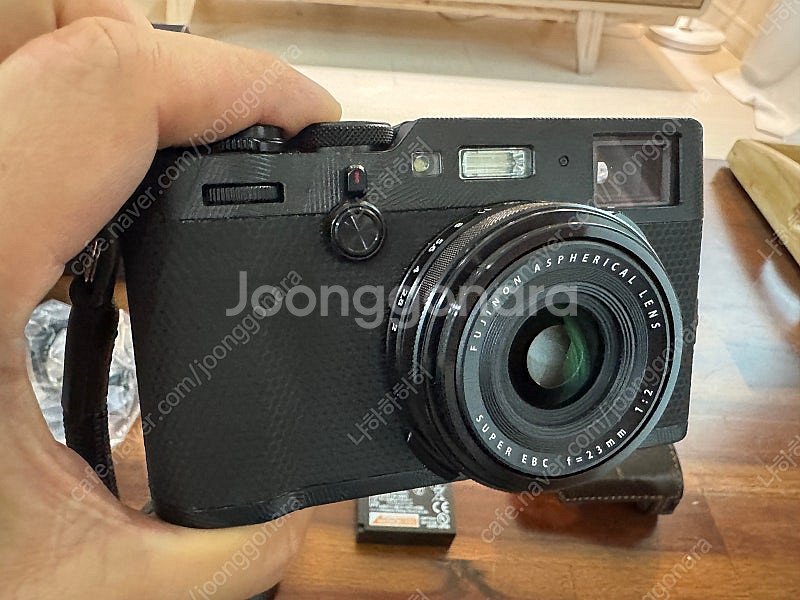 후지필름 X100F 미러리스 카메라 판매합니다--1