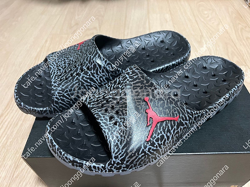 (새상품)조던 슈퍼플라이 팀 슬라이드 GR 블랙코끼리 280사이즈--0