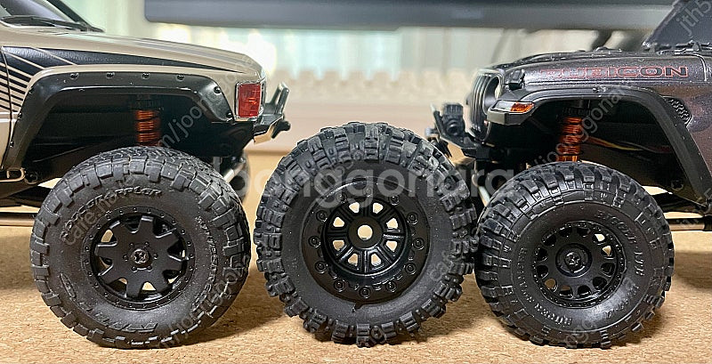 쿄쇼 미니지(miniz) 4x4 크롤러용 타이어 셋트--2