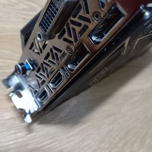 컬러풀 1070 Ti 불칸X탑 팝니다.