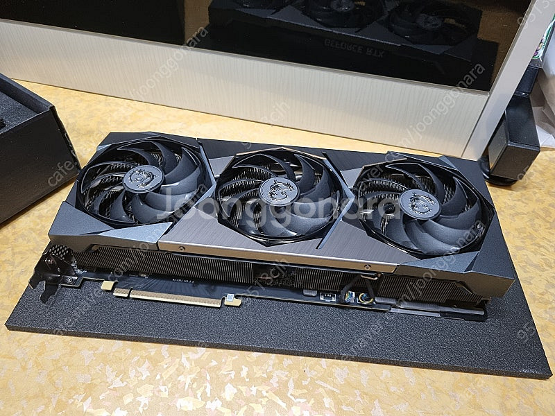 (중고)MSI RTX3070TI 슈프림 단품--2