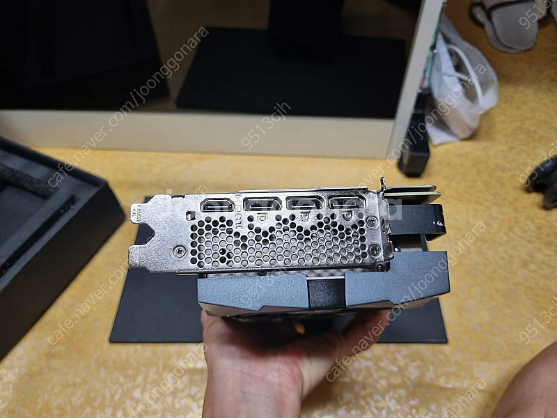(중고)MSI RTX3070TI 슈프림 단품--5