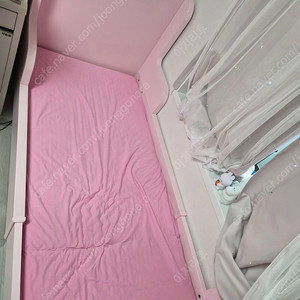 이케아 부숭에 침대