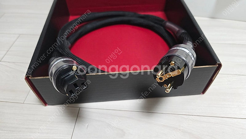시너지스틱 리서치 파운데이션 SX 10awg 파워케이블...--2