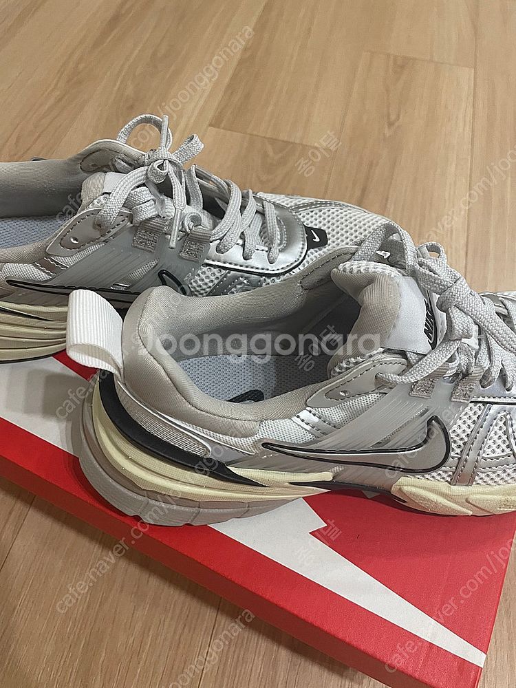 나이키 V2K런 245(us7.5)--2