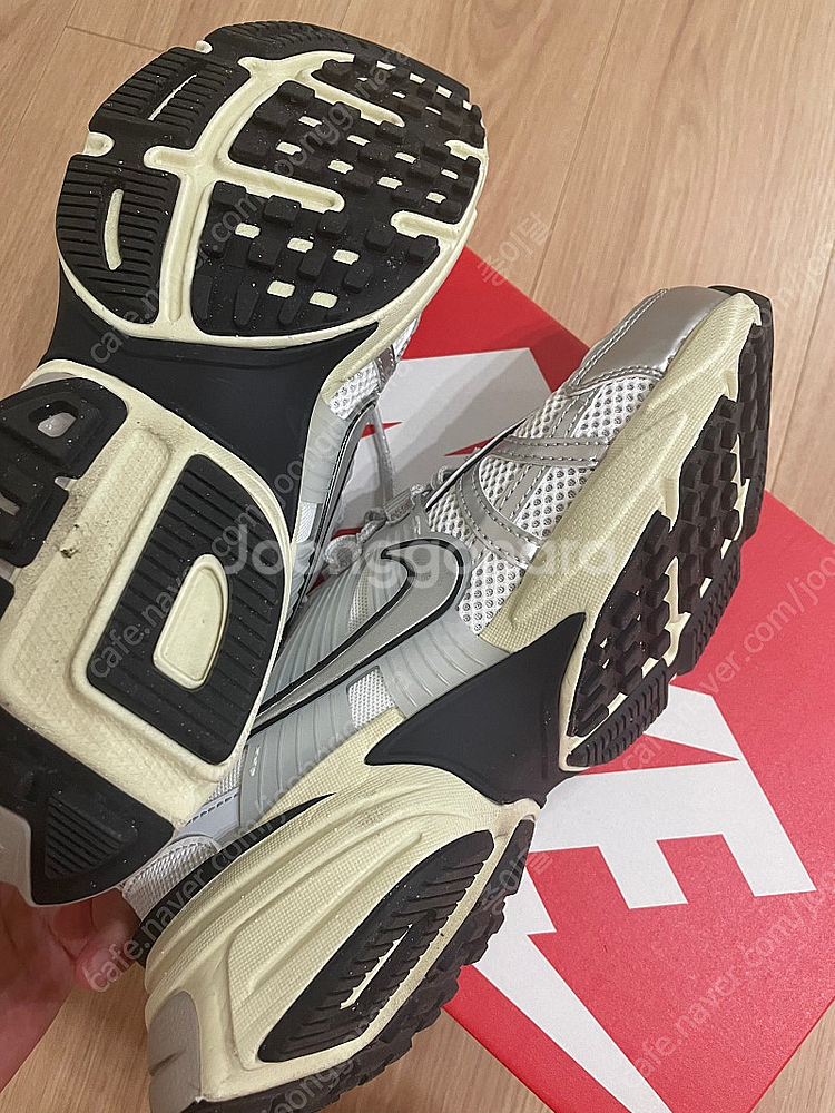 나이키 V2K런 245(us7.5)--5