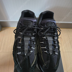 나이키 x 꼼데가르송 옴므 CDG 에어맥스 95 블랙 285